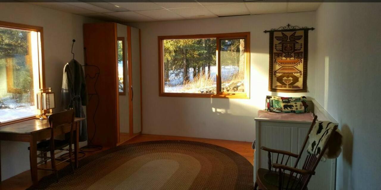 Bed and Breakfast Wettstone Guest Ranch Bridge Lake Zimmer foto